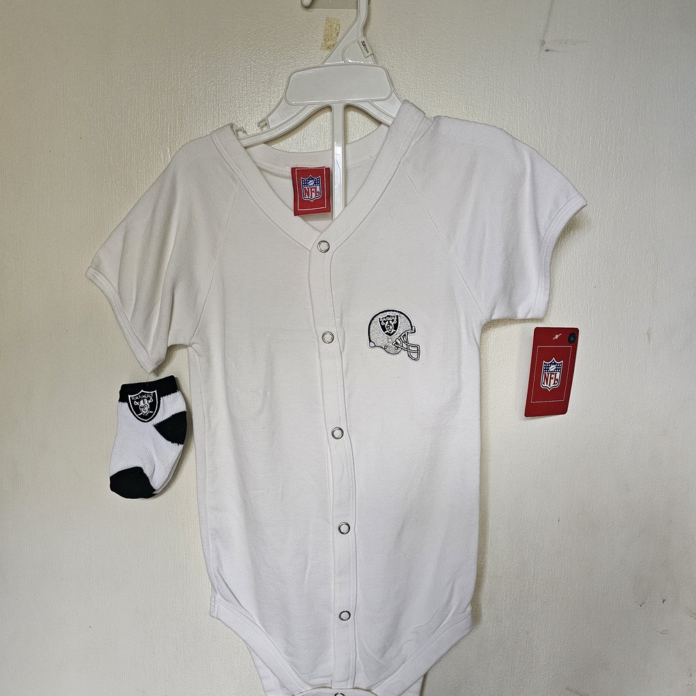 New with Tags Las Vegas Raiders One Piece with Socks